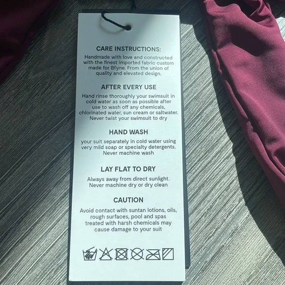 Swim suit - Picture 3 of 8